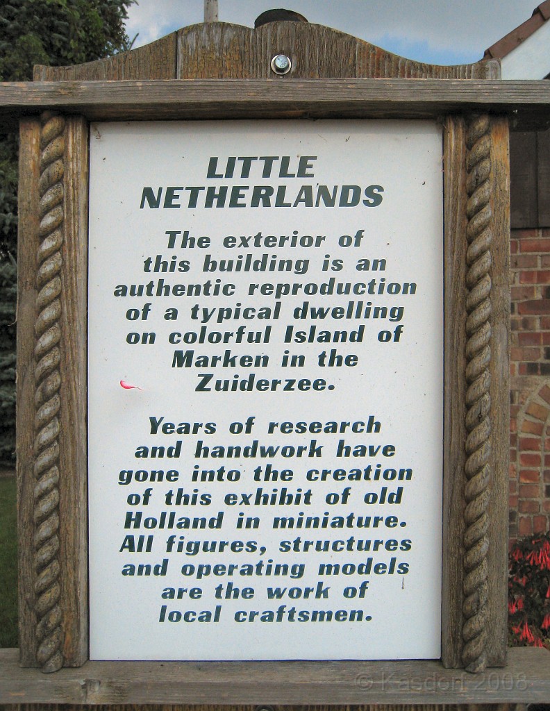 Michigans West Coast 2009 2021.jpg - Labor Day 2009. A trip along Michigans west coast to see beachs, art and buffets.